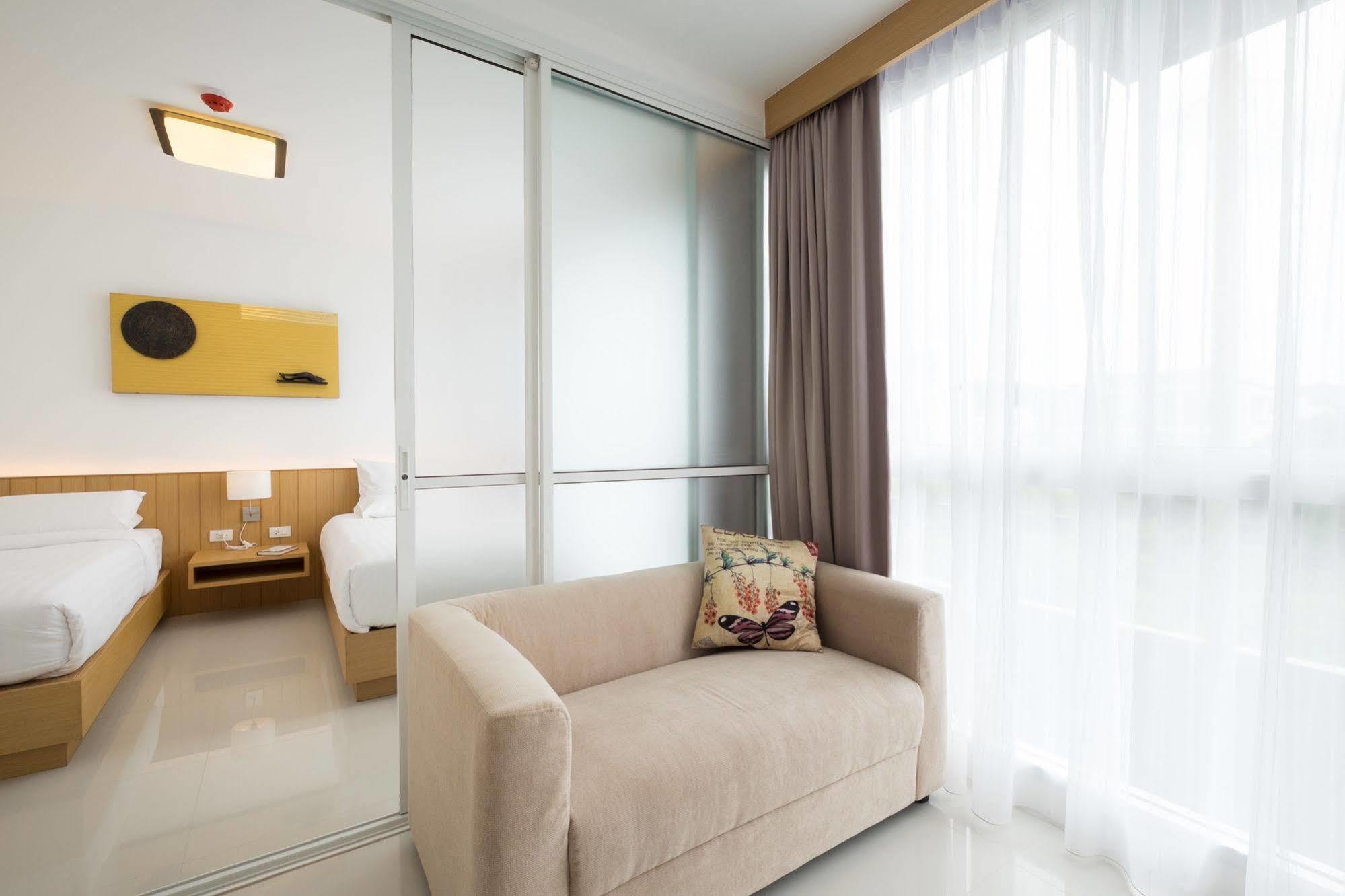 Modern Thai Suites Phuket Exteriér fotografie